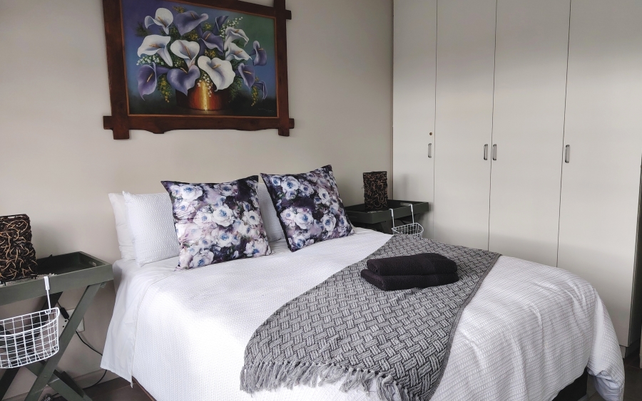 4 Bedroom Property for Sale in Fraaiuitsig Western Cape